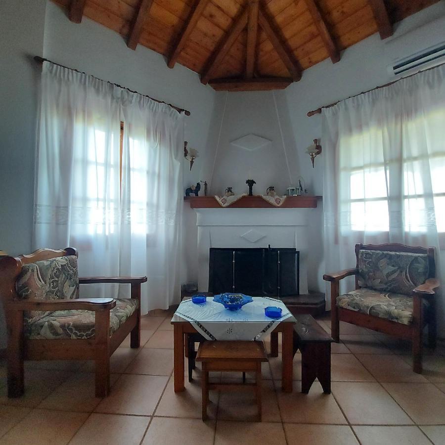 Villa Amfithea Moni Evaggelistrias Exteriér fotografie