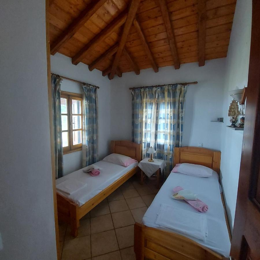 Villa Amfithea Moni Evaggelistrias Exteriér fotografie