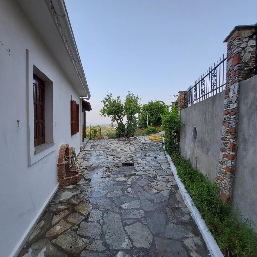 Villa Amfithea Moni Evaggelistrias Exteriér fotografie